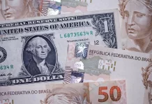Dólar fecha perto da estabilidade com mercado de olho em Fed e BC