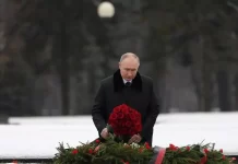 Putin compara cerco de Leningrado pelos nazistas ao Holocausto