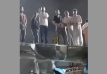 Brasileiros saíram do avião pela emergência e andaram sobre a asa