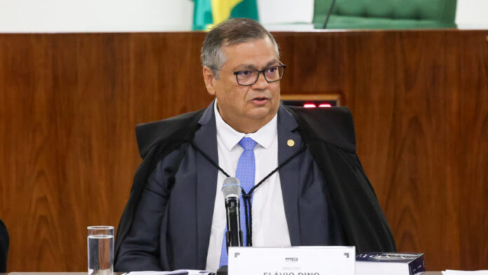 Dino dá 30 dias para União publicar regras de emendas a universidades_67845cc697c74.jpeg