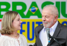 Ida de Gleisi para ministério tem acordo para sucessão no PT