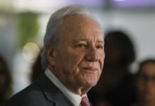 Lewandowski critica deportações, mas diz que não quer “afrontar” EUA