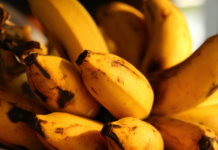 Preços de banana e laranja sobem no Brasil, diz Conab