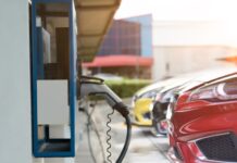 Vendas de carros elétricos no Brasil crescem 89%, diz associação