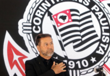 Votação de impeachment de Augusto Melo no Corinthians é suspensa