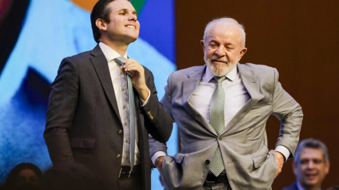 Após fala sobre 8 de Janeiro, Motta baixa o tom em evento com Lula_67aa98c57f1a9.jpeg