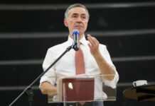 Barroso defende voto distrital misto para eleições no Congresso