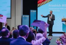 Centro-direita lidera eleição na Alemanha, mas não terá maioria