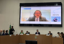 Enfrentamos “efetiva concorrência”, diz Apple em audiência no Cade