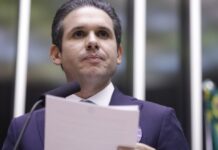 Lula liga para Motta e dá os parabéns pela eleição na Câmara