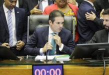 PL da Anistia será discutido em reunião de líderes, diz Motta