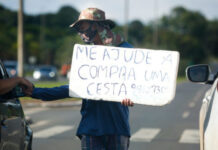 Taxa de desemprego sobe para 6,5% em janeiro, diz IBGE