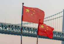 China revida Trump e impõe tarifas sobre produtos agrícolas e alimentos