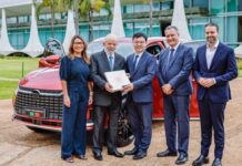 Com BYD no Alvorada, Lula diz que ganhar Toyota seria “corrupção”