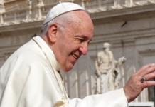 Condição do Papa é “estável num quadro complexo”, diz Vaticano