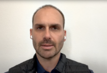 Eduardo Bolsonaro nega volta ao Brasil mesmo após decisão de Moraes