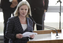 Gleisi chama pedido de Gayer sobre viagens de Janja de “factoide”