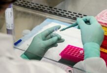 Justiça suspende prescrição de medicamentos por farmacêuticos