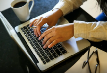 Lesões por esforços repetitivos equivalem a acidente de trabalho