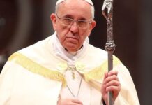 Papa dormiu bem após quadros de insuficiência respiratória