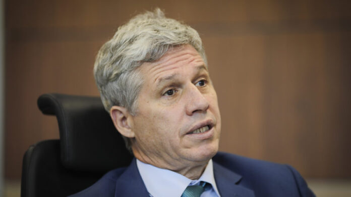 Paulo Teixeira ironiza fala de Bolsonaro sobre prisão aos 70 anos_67e88dec1337f.jpeg