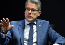 Senador propõe penas mais leves a atos “menos graves” do 8 de Janeiro