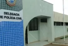 Homem joga vaso de flores e garrafa de café contra a esposa após discussão em MS