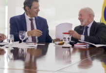 Com meses de atraso, Lula sanciona Orçamento 2025 com 2 vetos