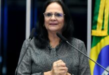 Damares defende mais regras para a proteção de menores on-line