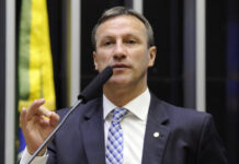 Deputado aciona PGR contra asilo a ex-primeira-dama do Peru