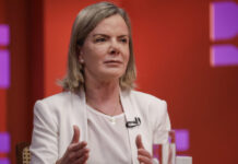 Gleisi critica PGR por sugerir conciliação com Gustavo Gayer