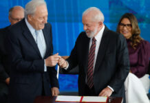 Governo Lula firma contrato com empresa de armas não letais