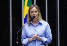 Projeto de lei isenta imposto a compras internacionais