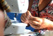 Setor de serviços cresce 0,8% em fevereiro, diz IBGE