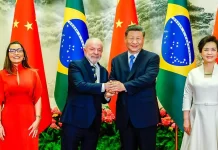 Xi Jinping destaca importância estratégica da parceria com o Brasil no encerramento da visita de Lula à China