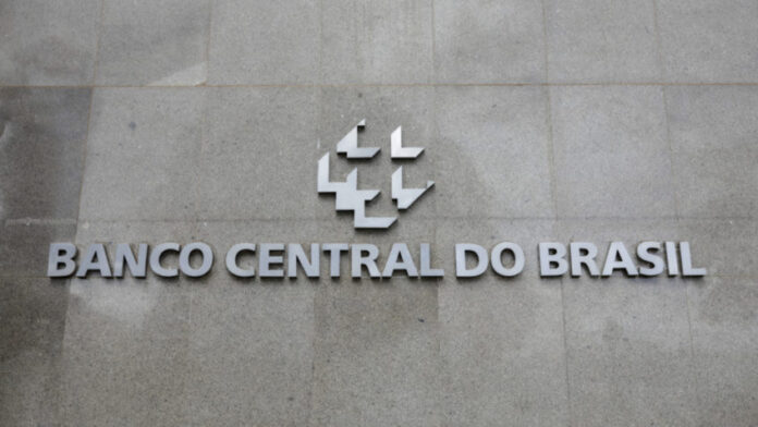 Bancos deverão checar sistema do BC antes de abrir contas_6835af19122eb.jpeg