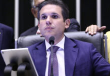 Câmara aprova urgência de PL que aumenta número de deputados