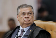 Dino diz que redesenho tributário cabe ao Congresso e ao governo