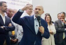 Kassab filia Hartung ao PSD com presença de governadores e ministros