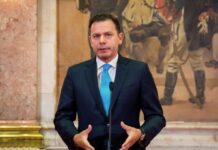 Montenegro é nomeado premiê de Portugal mesmo sem maioria