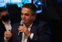 Prefeito quer internação compulsória a quem leva bebê reborn a hospital