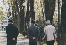 Projeto propõe proteger idosos de práticas abusivas em jogos de azar