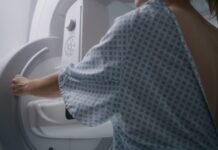 Tratar câncer em estágio avançado custa até 500% mais