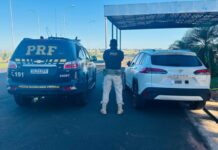 Veículo com placas falsas e registro de roubo é recuperado na BR-163