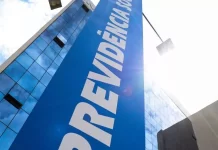 Câmara aprova urgência para projeto que proíbe descontos de associações em aposentadorias