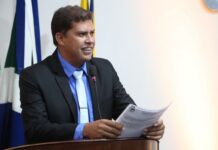 Dill do Povo comemora licitação para asfalto em ruas dos bairros Jardim Pelicano e Canaã I