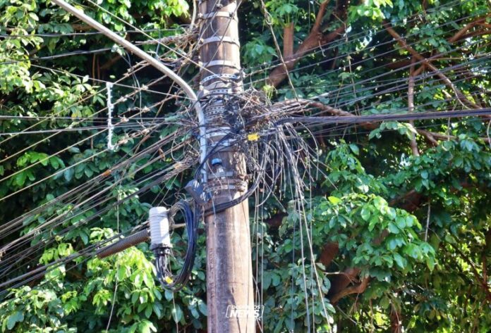 fios-postes-claramds-8