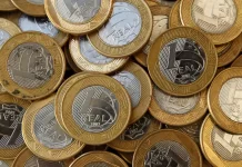 Dívida pública bruta do Brasil sobe a 77,6% do PIB em julho, diz BC