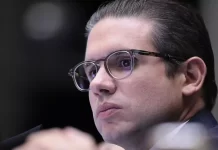 Motta diz que plano contra tarifaço de Trump terá prioridade na Câmara