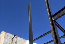 Câmara rompe contrato de reforma e procura espaço público